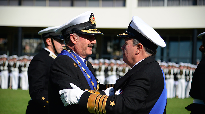 Almirante Julio Leiva asumió como nuevo Comandante en Jefe de la Armada ...