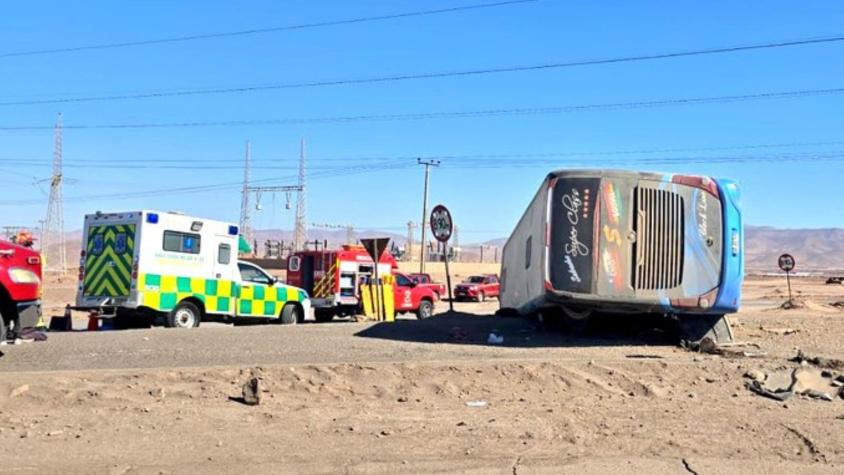 Fatal accidente de tránsito en Ruta 5 Norte: Dos muertos y 18 heridos ...