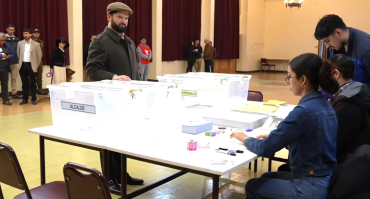 Presidente Gabriel Boric tras votar en Punta Arenas: “Las autoridades ...